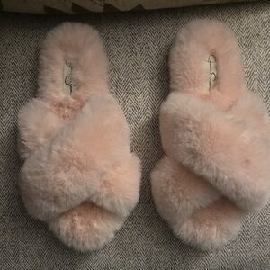 Jessica Simpson Pink Faux Fur Slippers